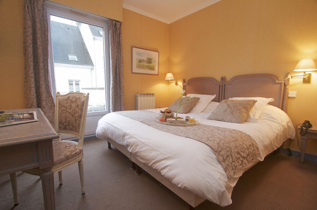 Hotel Sully Nogent-le-Rotrou Bilik gambar