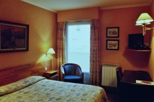 Hotel Sully Nogent-le-Rotrou Bilik gambar